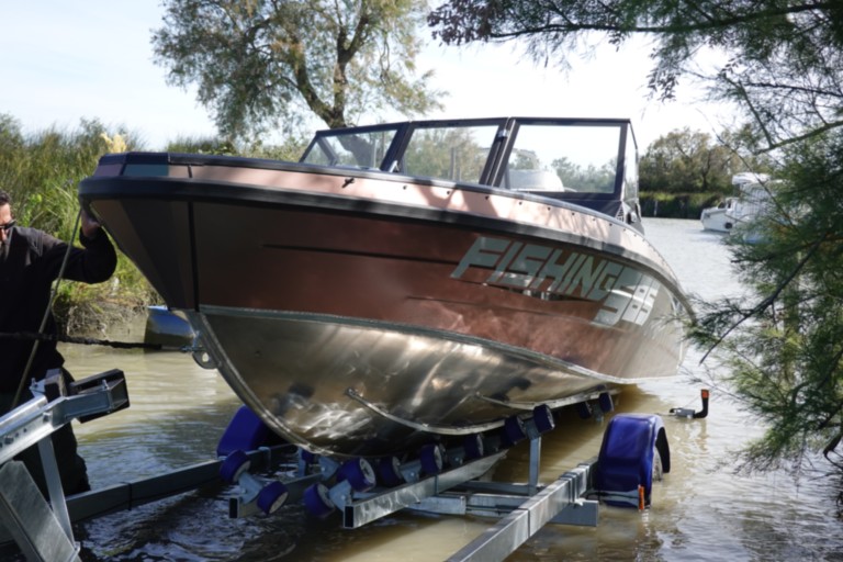Bassboat Profishing PF585