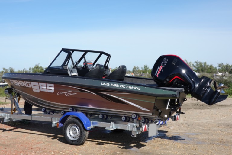 Bassboat Profishing PF585