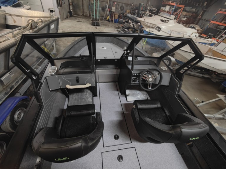 Bassboat Profishing PF585